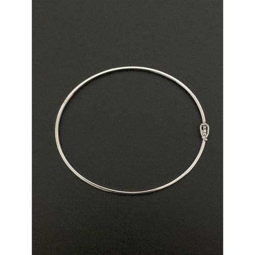 18K Gold Bracelet Bangle White Gold 2.36 grams 6 inches Small Extra Small 2.36 grams