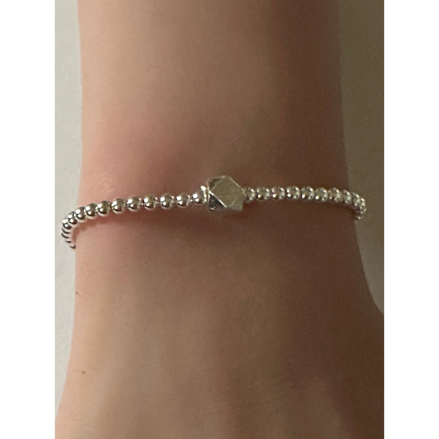 925 Sterling Silver Beaded Stretch Stacking Bracelet Irregular Shape Charm Minimalist Size 6.5" - Rafant