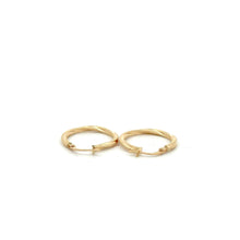 Load image into Gallery viewer, 18K Gold Earrings Hoops Spiral 1.02 grams - Rafant
