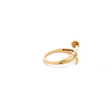 Load image into Gallery viewer, 18K Gold Ring Size 8 Spiral - Rafant
