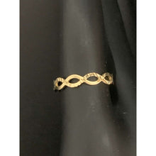 Load image into Gallery viewer, 18K Gold  Ring Infinity 1.09 grams Size 5.75
