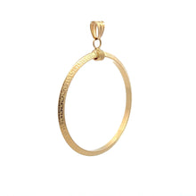 Load image into Gallery viewer, 18K Gold Pendant Round Circle Large 1.22 grams - Rafant
