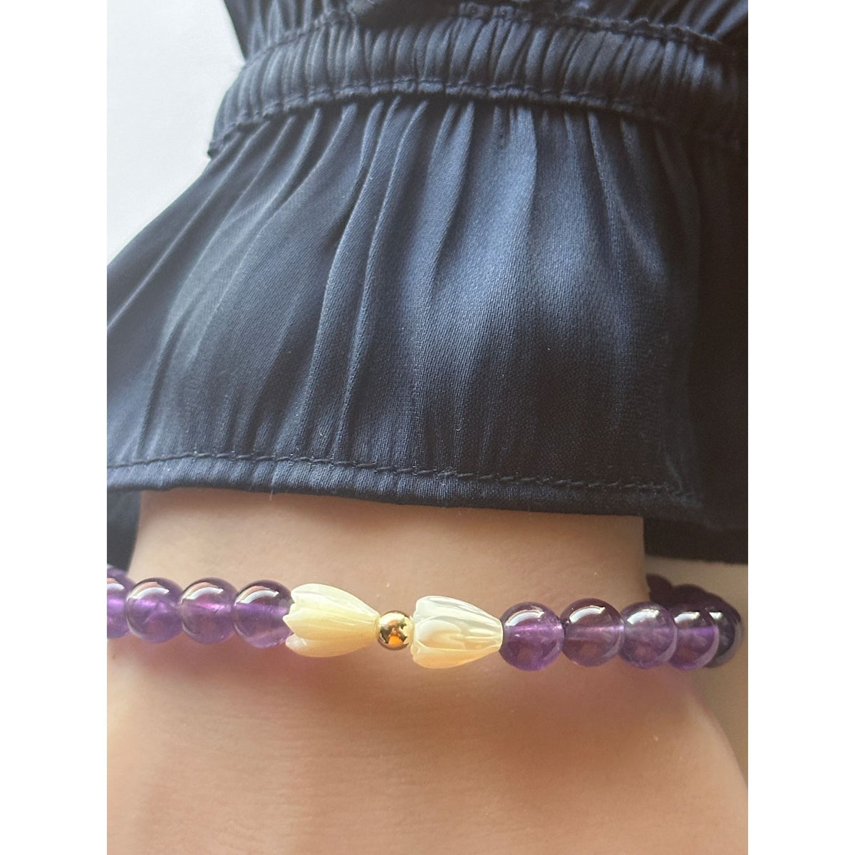 Natural 6mm Gemstone Stretch Bracelet Amethyst Lapis Onyx 14K Solid Gold Pikake MOP