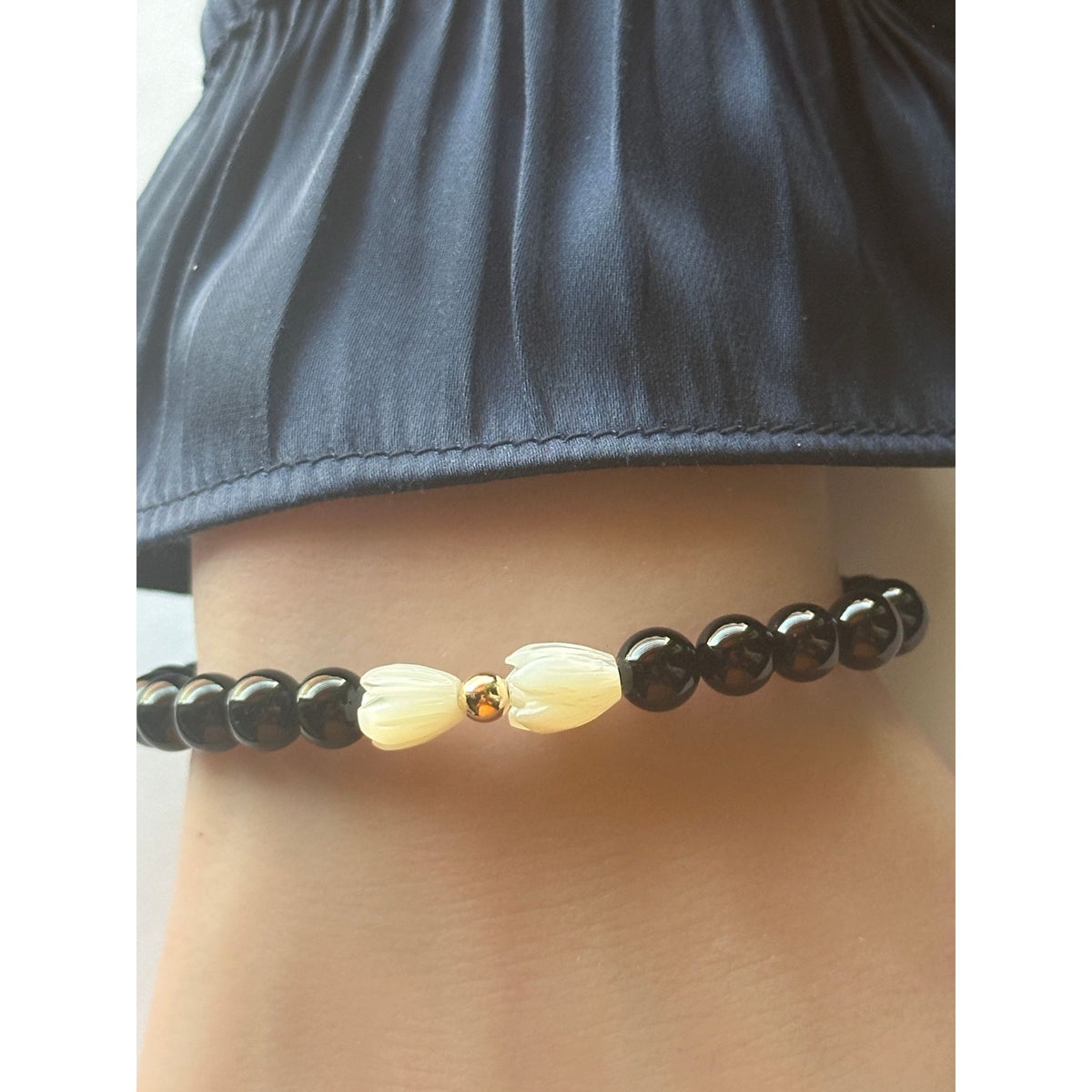 Natural 6mm Gemstone Stretch Bracelet Amethyst Lapis Onyx 14K Solid Gold Pikake MOP