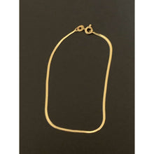 Load image into Gallery viewer, 18K Gold Bracelet Chain Flat Size 7.5 inches 0.85 grams
