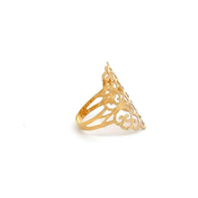 Load image into Gallery viewer, 18K Gold Ring 1.32 grams Size 7 Thin - Rafant
