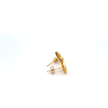 Load image into Gallery viewer, 18K Gold Stud Earrings Heart Tricolor 1.32 grams
