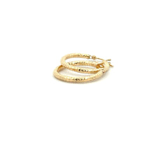 Load image into Gallery viewer, 18K Gold Earrings Hoops Small Textured 1.14 grams - Rafant
