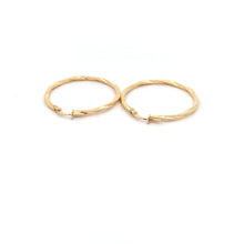 Load image into Gallery viewer, 18K Gold Earrings Hoops Spiral 1.55 grams - Rafant
