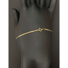 Load image into Gallery viewer, 18K Gold Bracelet Chain Flat Size 7.5 inches 0.85 grams
