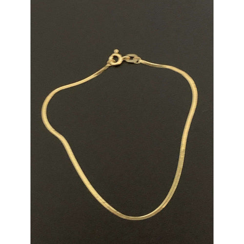 18K Gold Bracelet Chain Flat Size 7.5 inches 0.85 grams