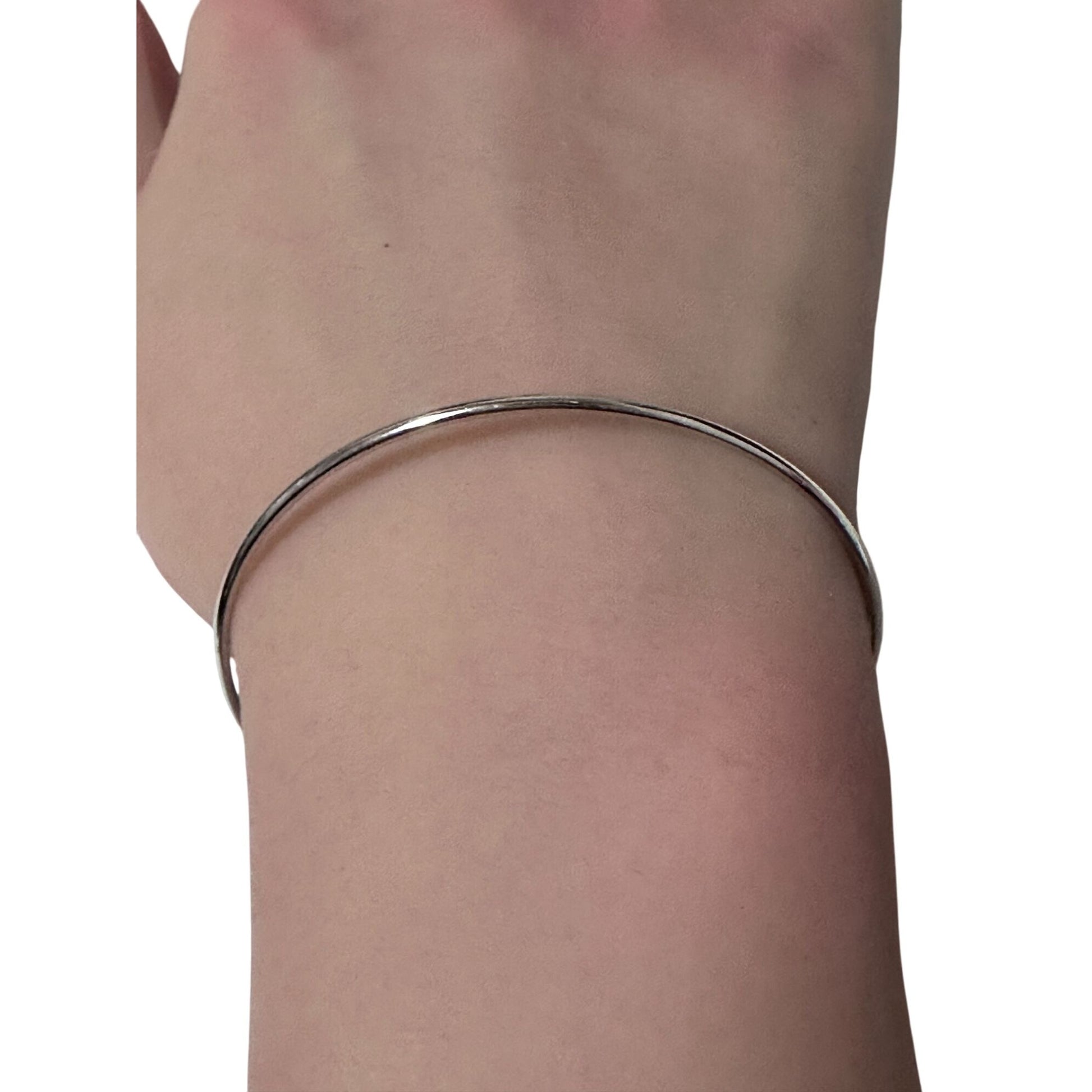 925 Sterling Silver Bangle Wire Bracelet Adjustable Size 6 3/4 inches - Rafant