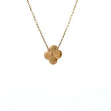 Load image into Gallery viewer, 18K Gold Necklace Centered Flower 16 inches 2.16grams
