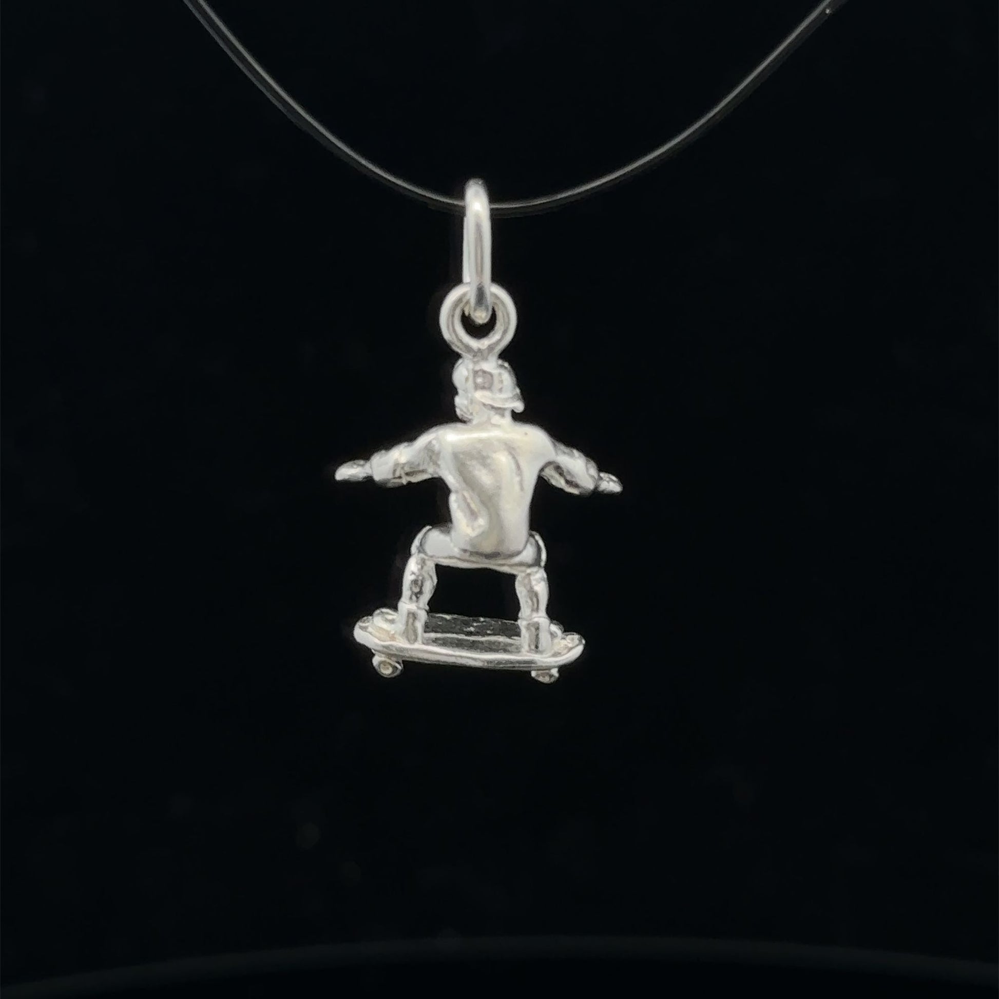 925 Sterling Silver Pendant Charm Skatboarder - Rafant
