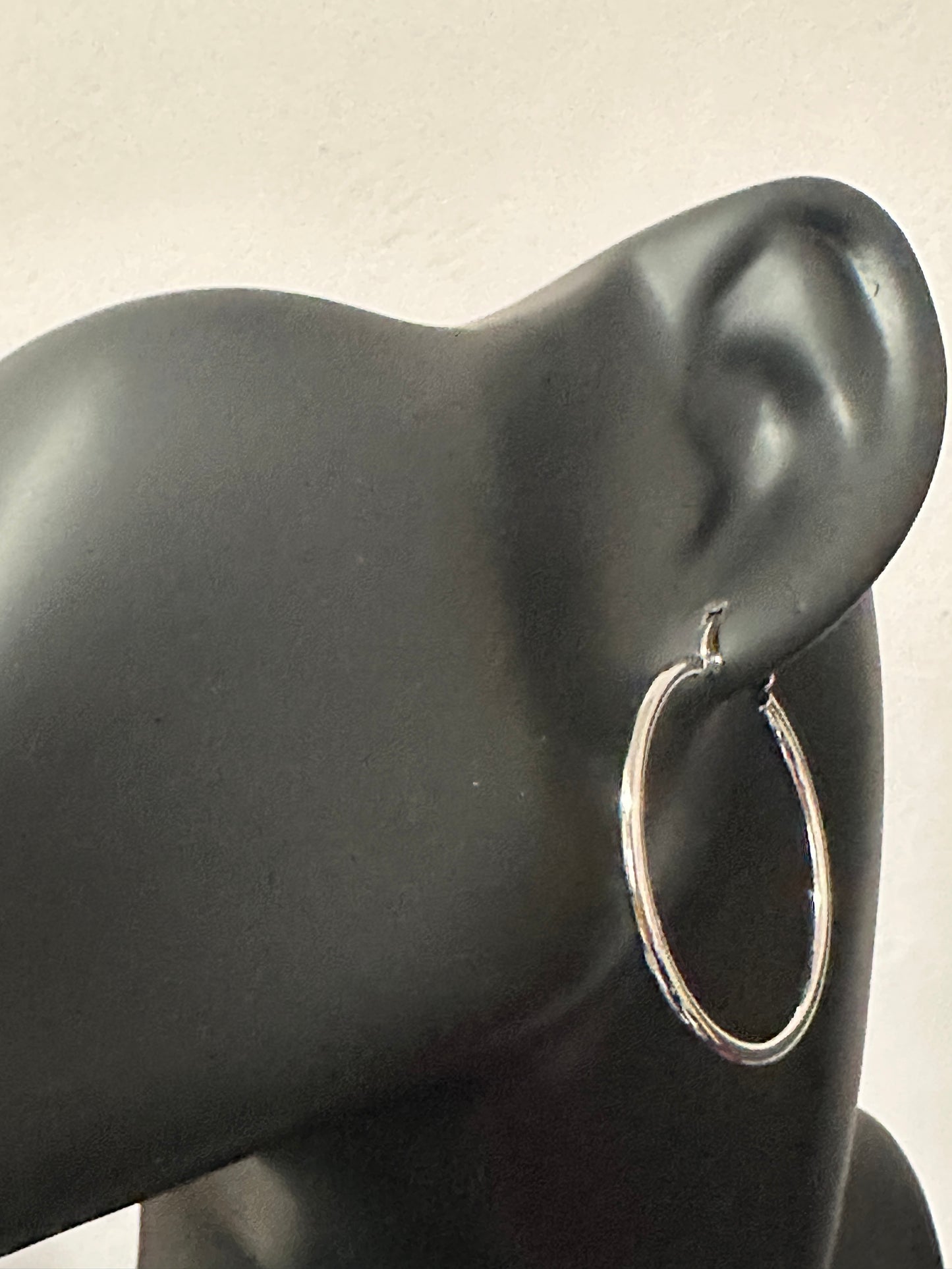 18K White Gold Earrings Hoops Loops 1.72 grams - Rafant