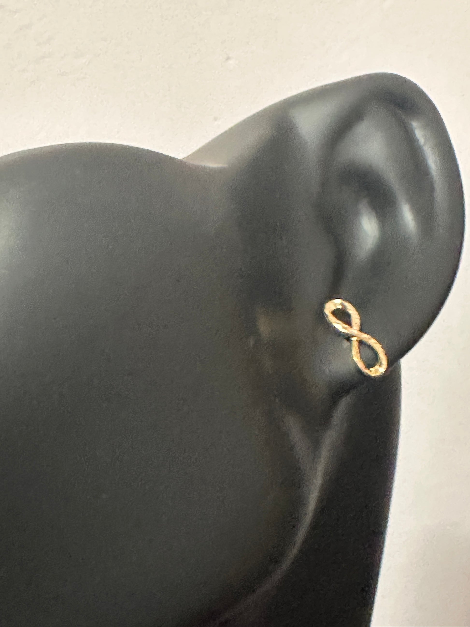 18K Gold Earrings Infinity 1.41grams Small - Rafant