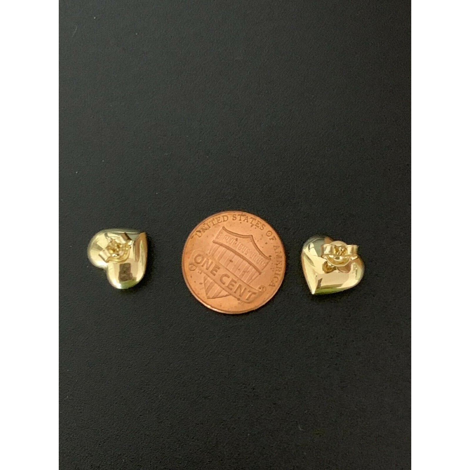18K Gold Earrings Stud Heart  2.72 grams - Rafant