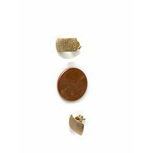 Load image into Gallery viewer, 18K Gold Earrings Stud Rectangle Frosted 1.58 grams - Rafant
