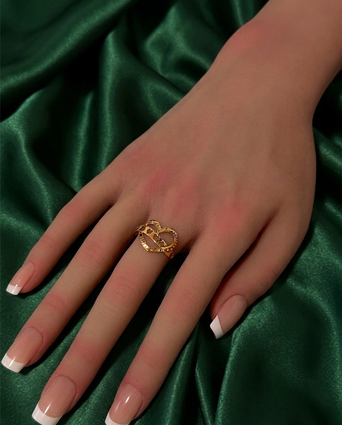 18K Gold Ring Heart Women Size 7.5 - Rafant
