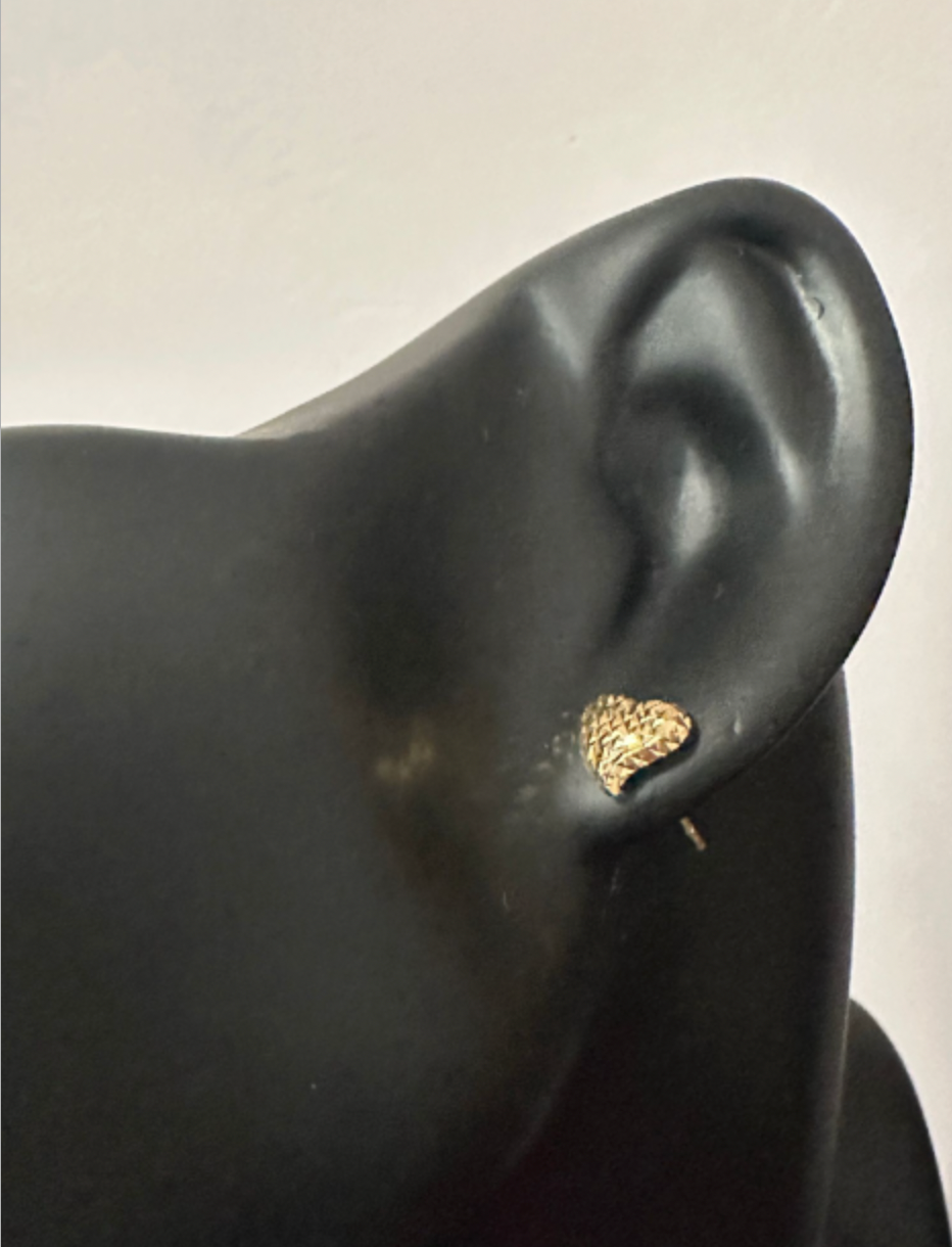 18K Yellow Gold Earrings Heart Stud Textured 0.93 grams Small - Rafant