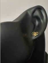 Load image into Gallery viewer, 18K Yellow Gold Earrings Heart Stud 1.13grams
