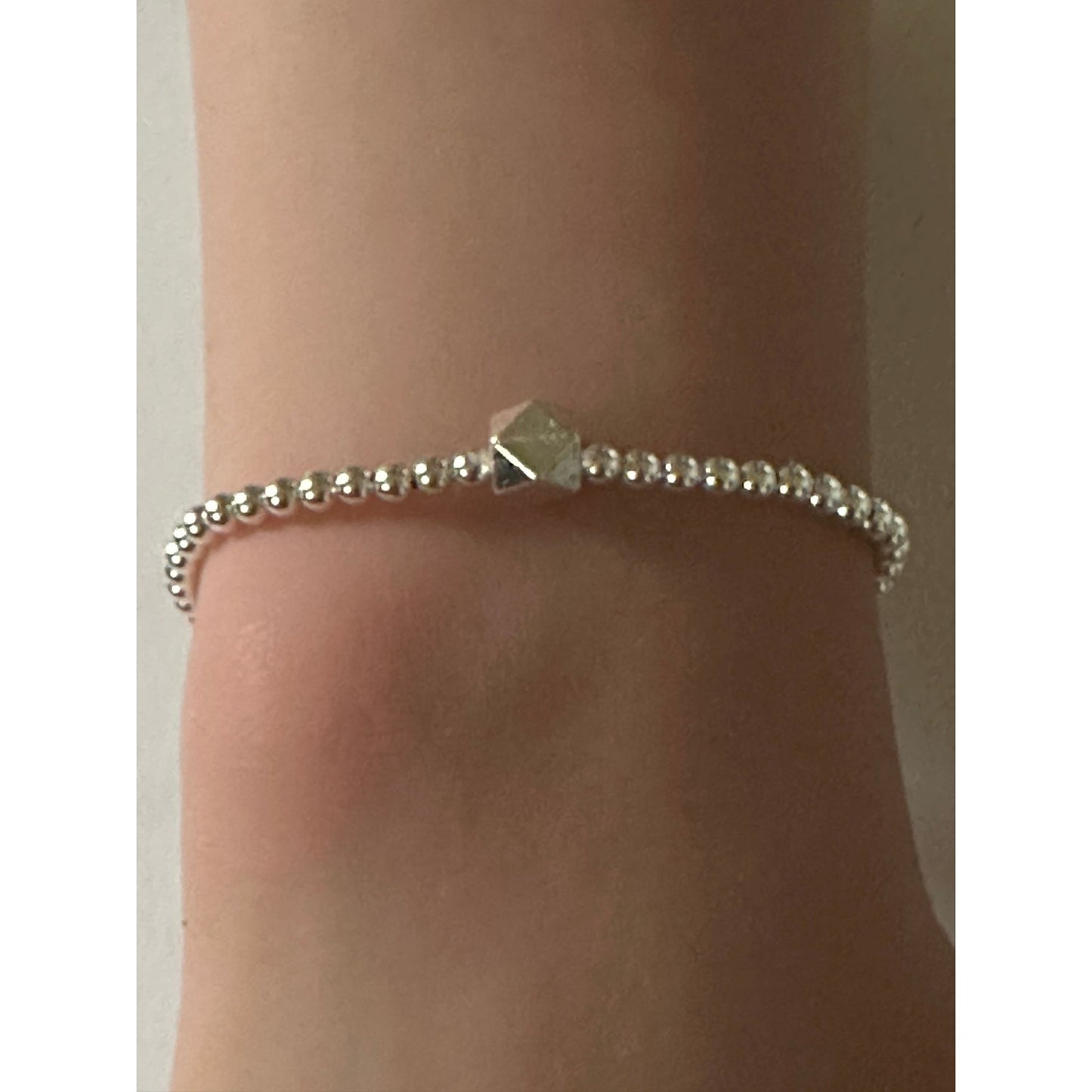 925 Sterling Silver Beaded Stretch Stacking Bracelet Irregular Shape Charm Minimalist Size 6.5" - Rafant