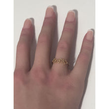 Load image into Gallery viewer, 18K Saudi Gold Ring Butterflies Size 7.5
