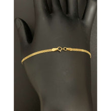 Load image into Gallery viewer, 18K Gold Bracelet Bismark Chain Size 7.5 inches 1.46 grams
