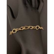 Load image into Gallery viewer, 18K Gold Bracelet Chain Link 3.86 grams 8 inches
