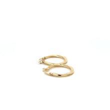 Load image into Gallery viewer, 18K Gold Earrings Hoops Spiral 1.02 grams - Rafant
