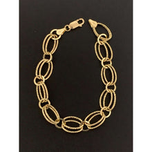 Load image into Gallery viewer, 18K Gold Bracelet Chain Oval Link 3.85 grams Size 7.5 inches
