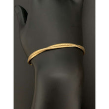 Load image into Gallery viewer, 18K Gold Bracelet Bangle Soft Mesh 0.97 grams Size 6.25 inches
