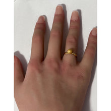 Load image into Gallery viewer, 18K Gold Ring Ball s Size 5.75 - Rafant
