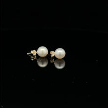 Load image into Gallery viewer, 14K Gold Stud Earrings Freshwater Pearl 6.5mm
