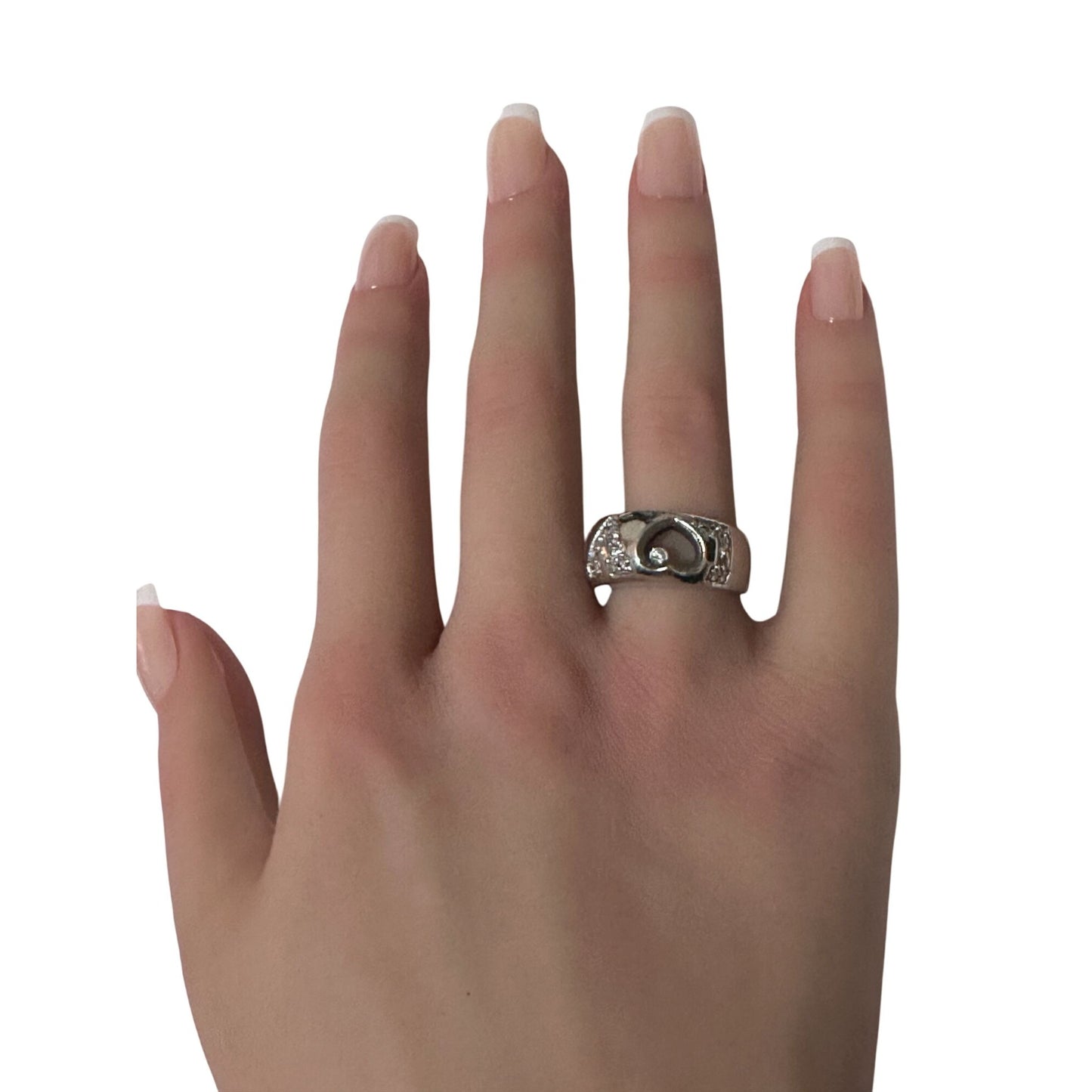 925 Sterling Silver Ring LOVE Heart Cubic Zirconia Size 6 - Rafant