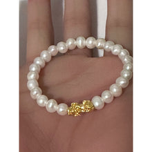 Load image into Gallery viewer, 18K Gold Piyao Pixiu Dragon Lucky Charm Bracelet Natural Freshwater Pearl 6mm x 5mm S5&quot; XXS
