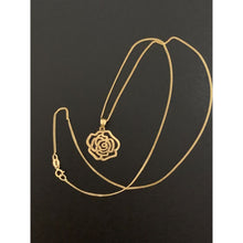 Load image into Gallery viewer, 18K Gold Necklace Curb Chain 17.75 inches with Flower Pendant 1.84 grams - Rafant
