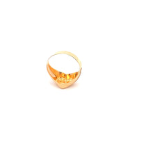 Load image into Gallery viewer, 18K Yellow Gold Ring Heart 1.16 grams Size 4 - Rafant
