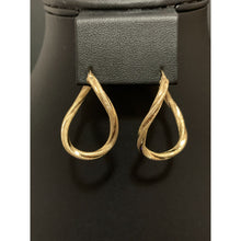 Load image into Gallery viewer, 18K Gold Earrings Hoops Loops Twisted 1.96 grams - Rafant
