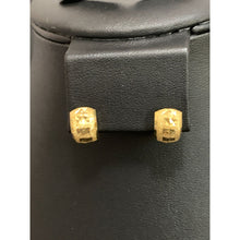 Load image into Gallery viewer, 18K Saudi Gold Earrings French Clips 1.28 grams - Rafant
