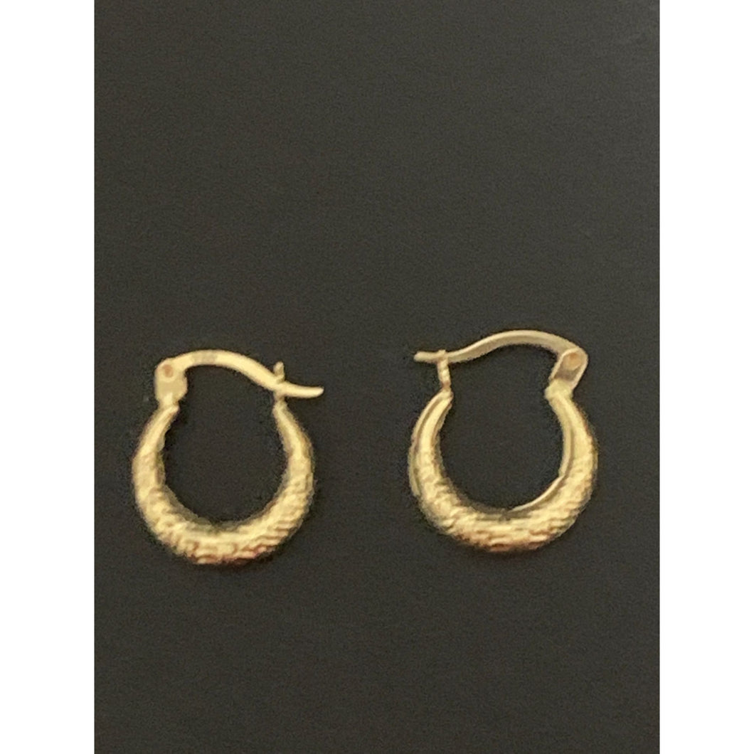 18K Gold Earrings Hoops Loops Small 1.21 grams - Rafant