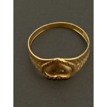 Load image into Gallery viewer, 18K Gold Ring Heart 0.77 grams Size 5 - Rafant
