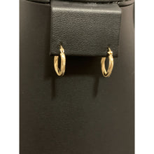 Load image into Gallery viewer, 18K Gold Earrings Hoops Loops Small 0.89 grams - Rafant
