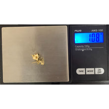 Load image into Gallery viewer, 18K Gold Earrings Stud Heart 1.08 grams - Rafant
