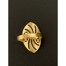 Load image into Gallery viewer, 18K Gold Ring 1.33 grams Size 8 - Rafant
