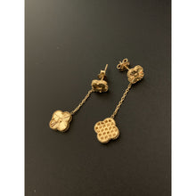 Load image into Gallery viewer, 18K Gold Earrings Clover Post Dangling 2.91 grams - Rafant
