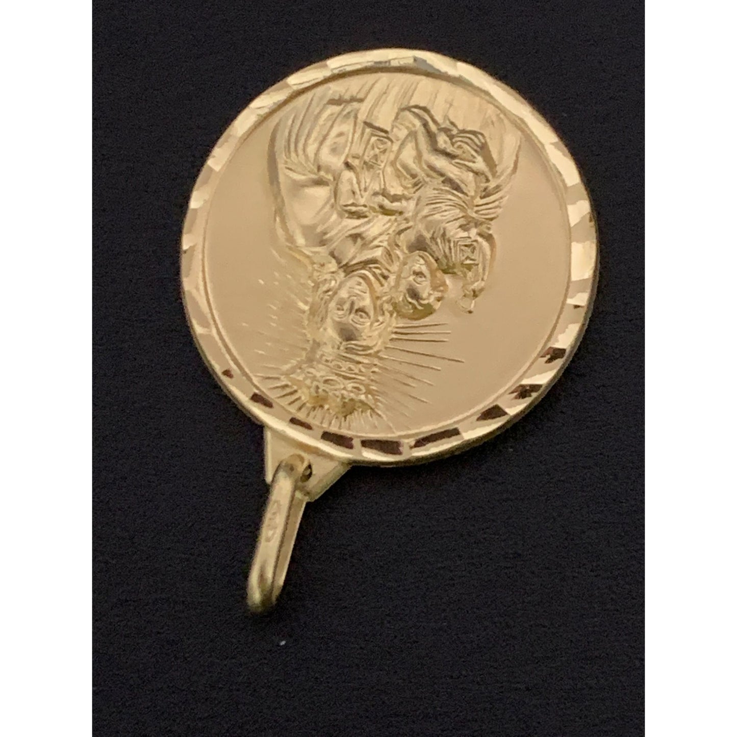 18K Gold Pendant Jesus Christ Mother Mary Child Pendant Round 6.07 grams - Rafant