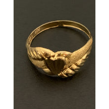 Load image into Gallery viewer, 18K Gold Ring Heart 1.52 grams Size 7.5 - Rafant
