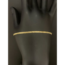 Load image into Gallery viewer, 18K Gold Bracelet Curb  7 inches 1.74 grams - Rafant
