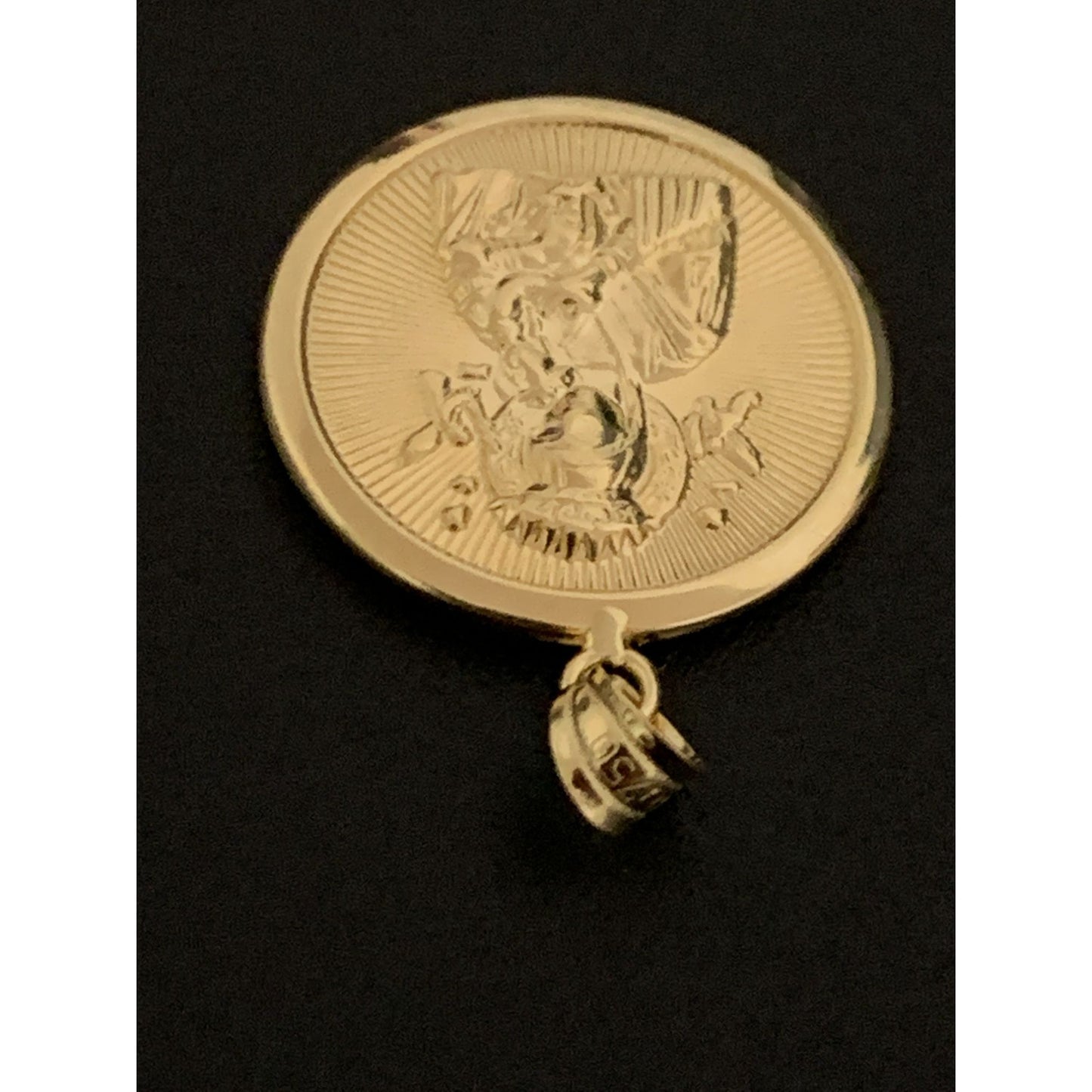18K Gold Pendant Religious Round Mother Mary Jesus Christ 2.83 grams - Rafant